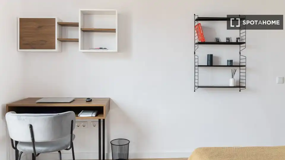Bedroom of Flat for rent in Barcelona  with Air Conditioner, Heating and Furnished