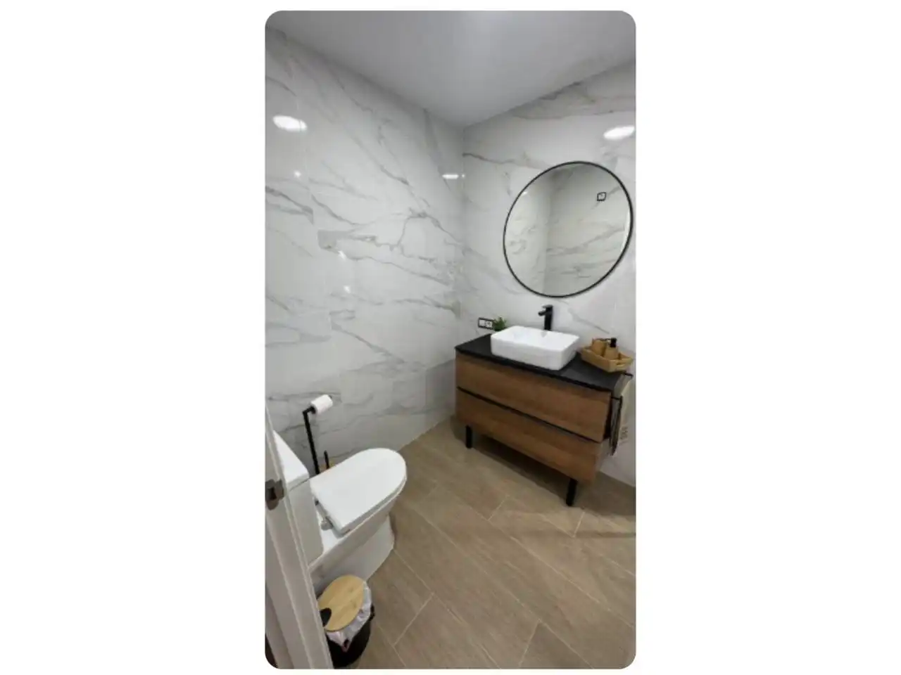 Bathroom of Flat for rent in Roquetas de Mar  with Air Conditioner, Terrace and Furnished