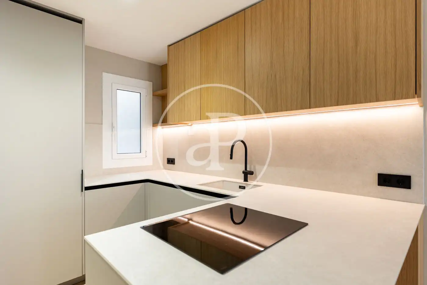 Cocina de Piso en venta en Barcelona con Aire acondicionado y Calefacción