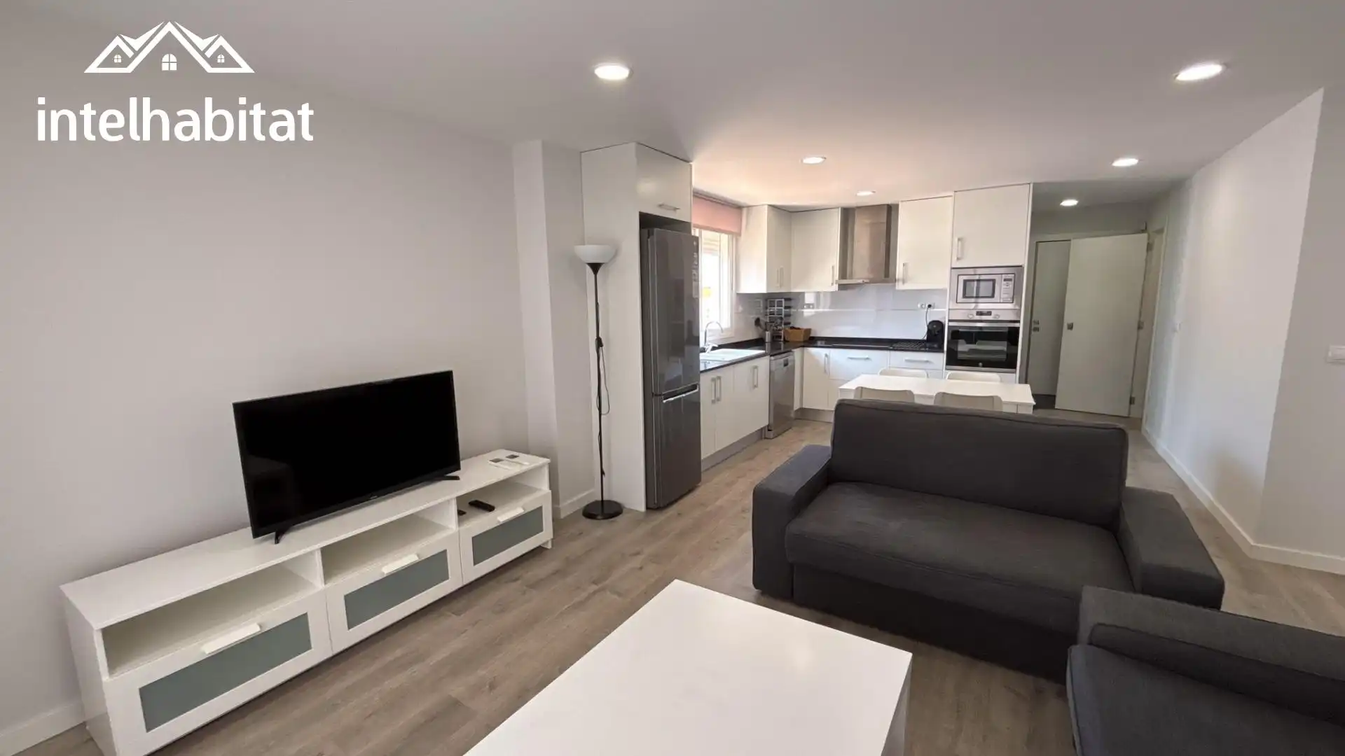 Wohnzimmer von Dachboden zur Miete in Valencia mit Klimaanlage, Terrasse und Abstellraum