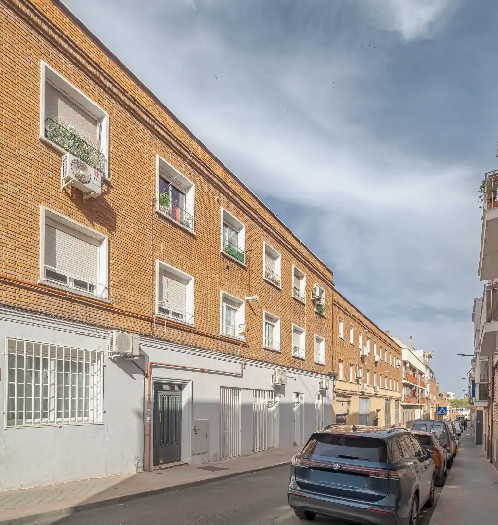 Exterior view of Flat for sale in Madrid  with Heating