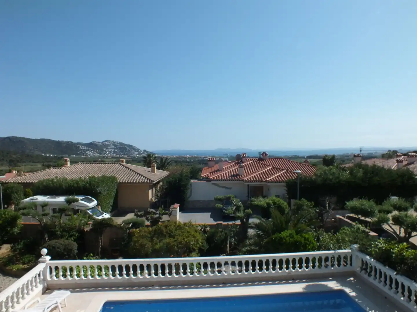 Exterior view of Houses for sale in Roses  with Air Conditioner, Heating and Private garden