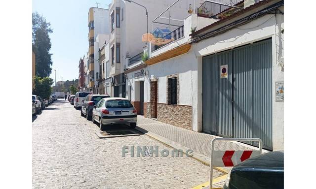 Local comercial en Alquiler en Triana Oeste