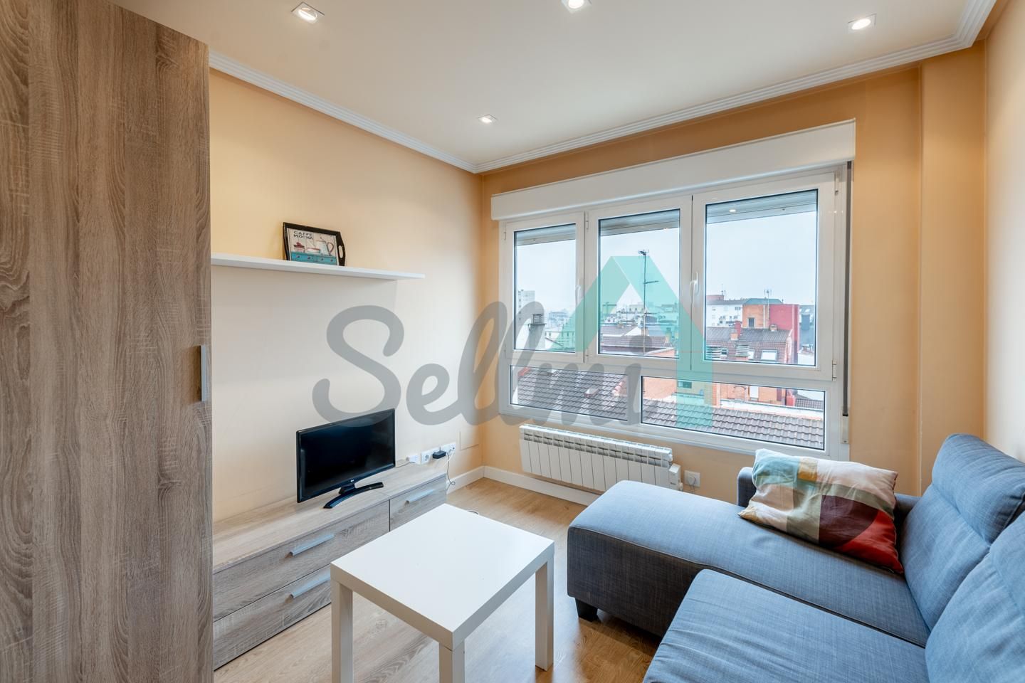 Living room of Flat for sale in Oviedo   with Heating and Storage room