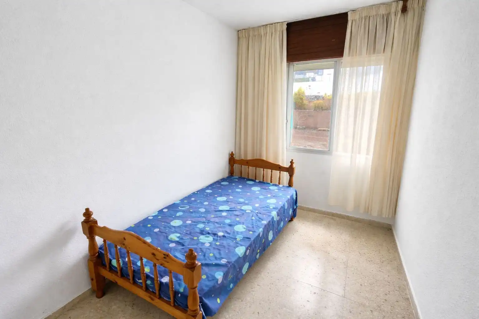 Habitación de Piso en venta en Arona con Terraza, Trastero y Amueblado