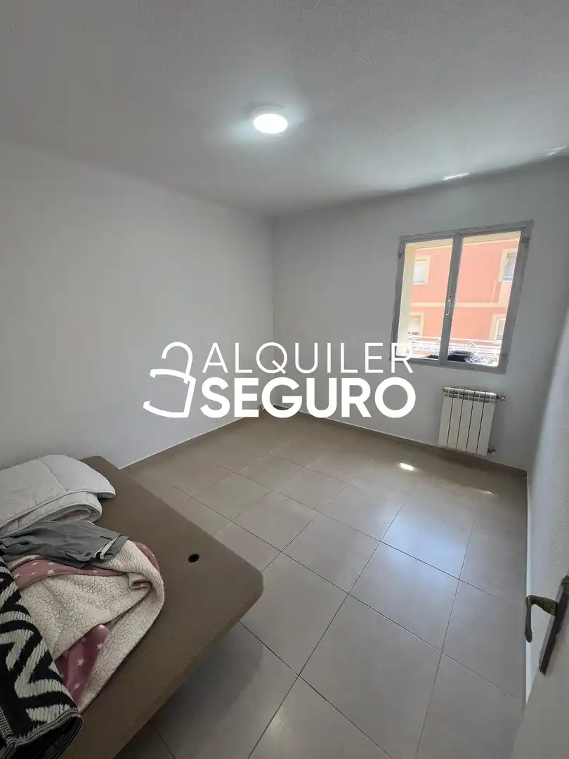 Habitación de Piso de alquiler en Madrid con Aire acondicionado y Calefacción