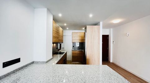 Foto 5 de Piso en venta en Avenida de Andalucía, Carranque - Haza Cuevas, Málaga Capital