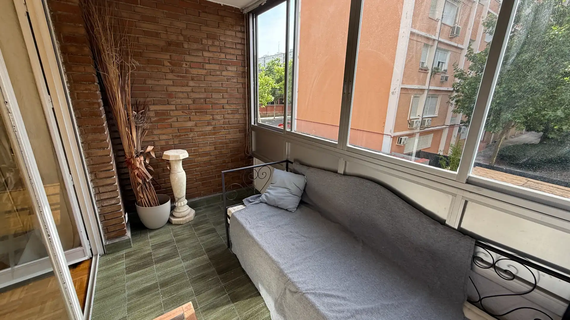 Terraza de Apartamento en venta en Madrid con Calefacción, Terraza y Amueblado