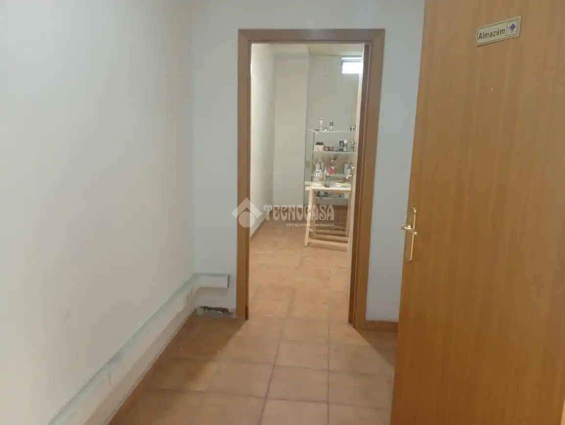 Local comercial en venda a Centre - Eixample – Can Llobet, imagen 6