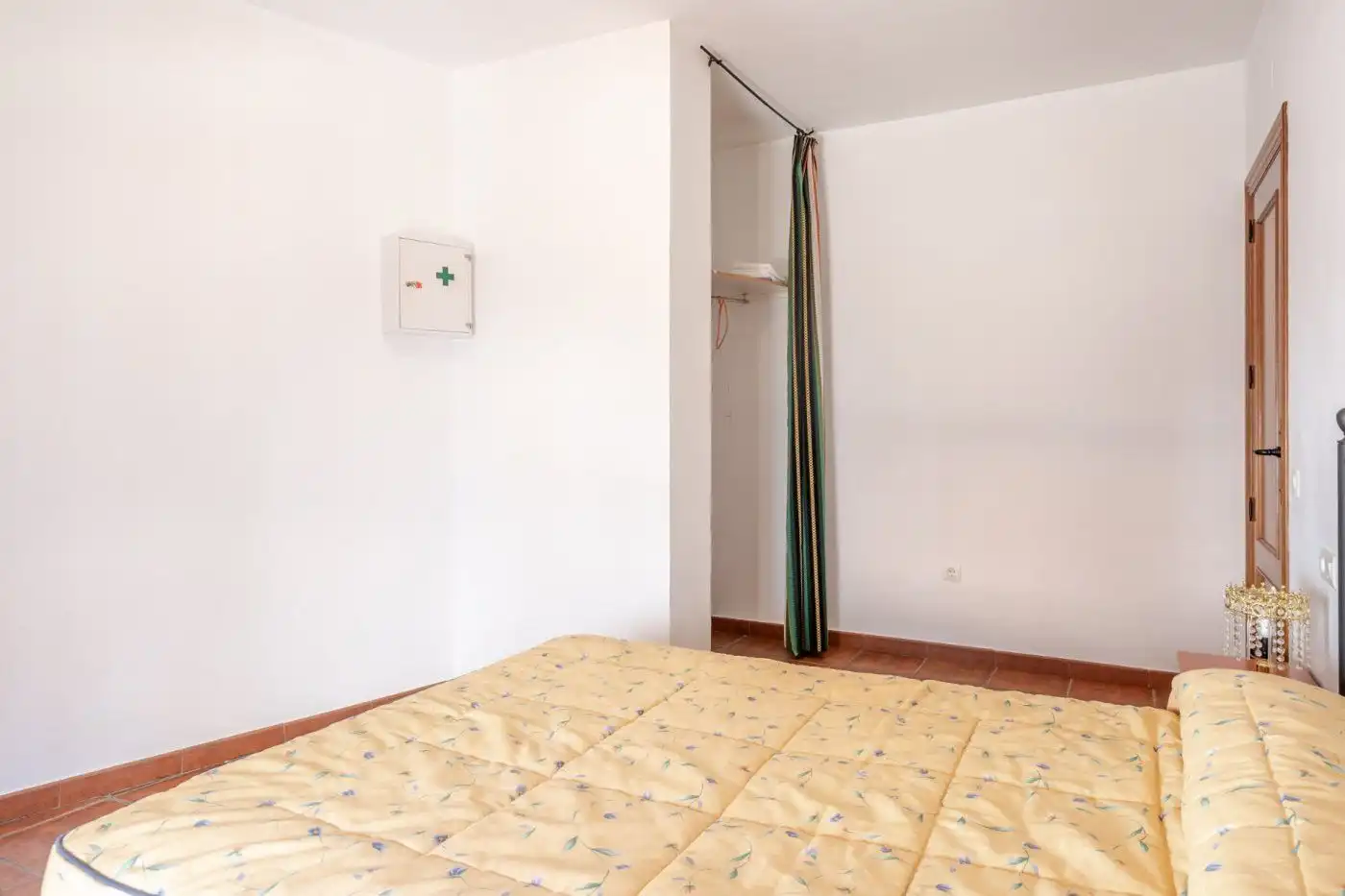 Dormitori de Casa o xalet en venda en El Pinar amb Aire condicionat, Jardí privat i Terrassa