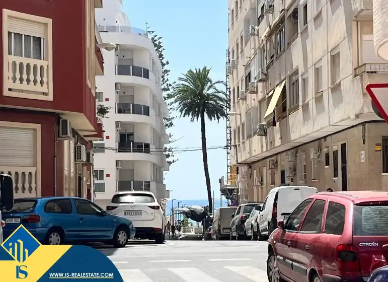 Piso con ascensor en venta en Playa de los Locos
