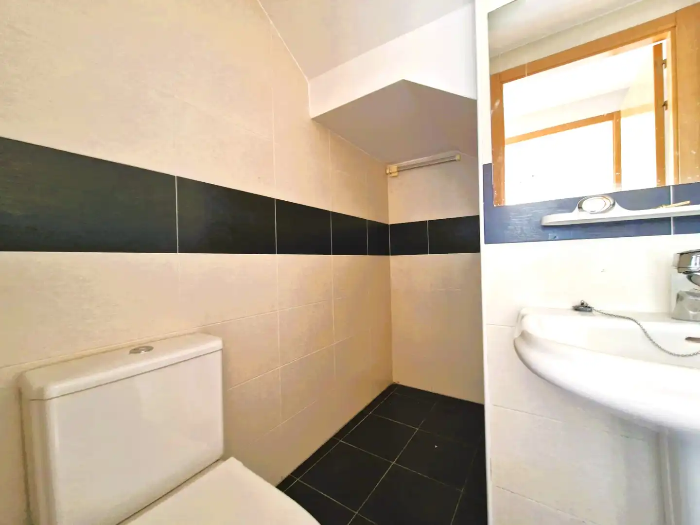 Bathroom of Duplexes for sale in Navarrete  with Heating and Storage room