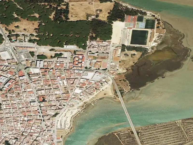 Storage room for sale in Barbate