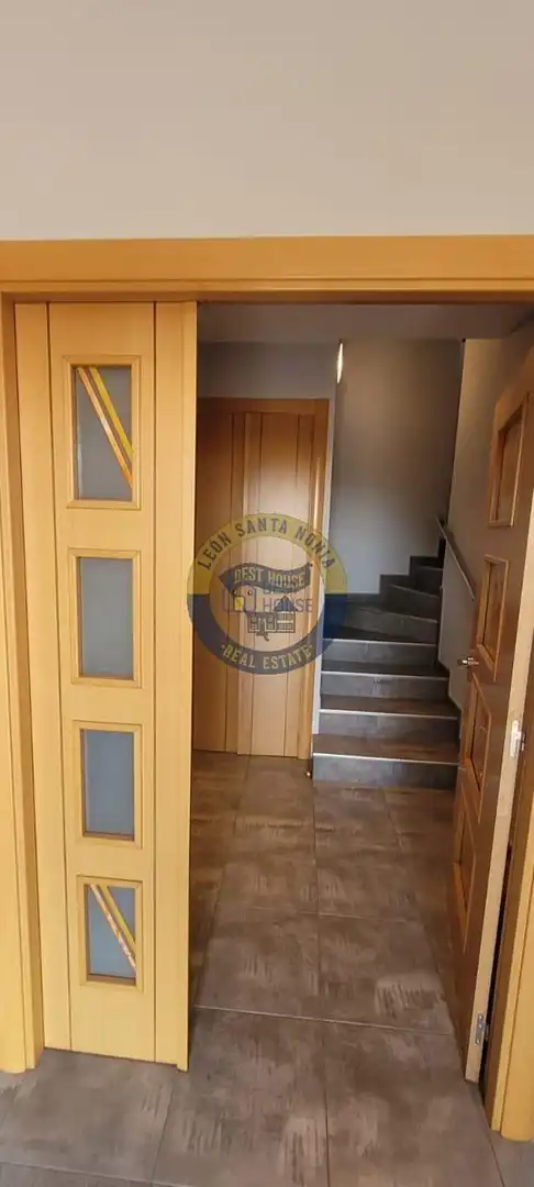 Houses for sale in Onzonilla  with Heating and Alarm
