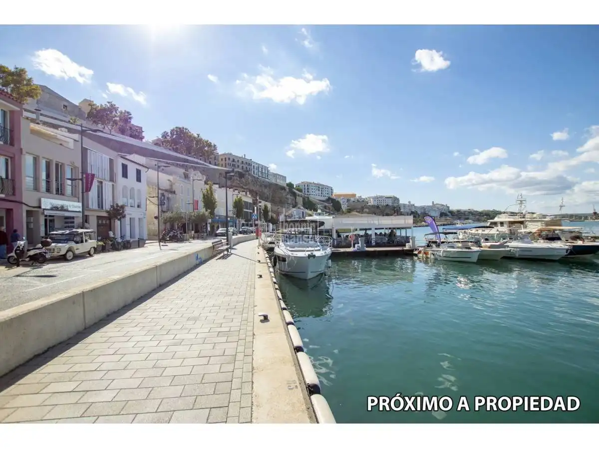 Vista exterior de Apartament en venda en Maó - Mahón amb Terrassa
