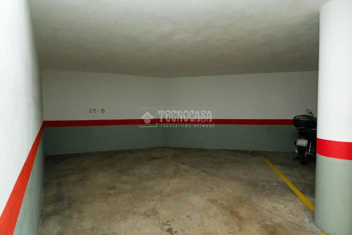 Parking de Piso en venta en Santiago del Teide con Balcón y Piscina comunitaria