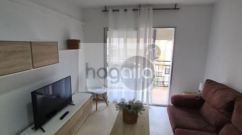 Foto 2 de Piso de alquiler en El Torrejón - El Cerezo, Sevilla Capital