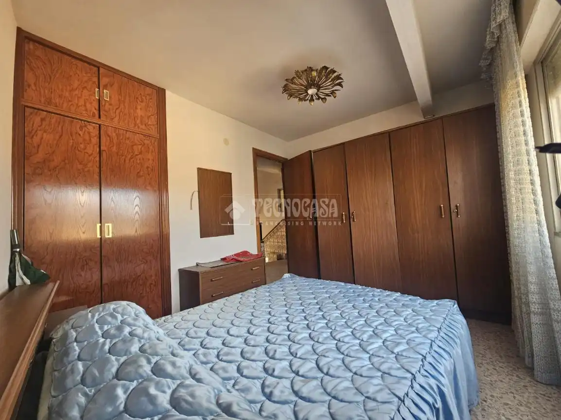 Dormitori de Casa adosada en venda en Espinoso del Rey amb Terrassa