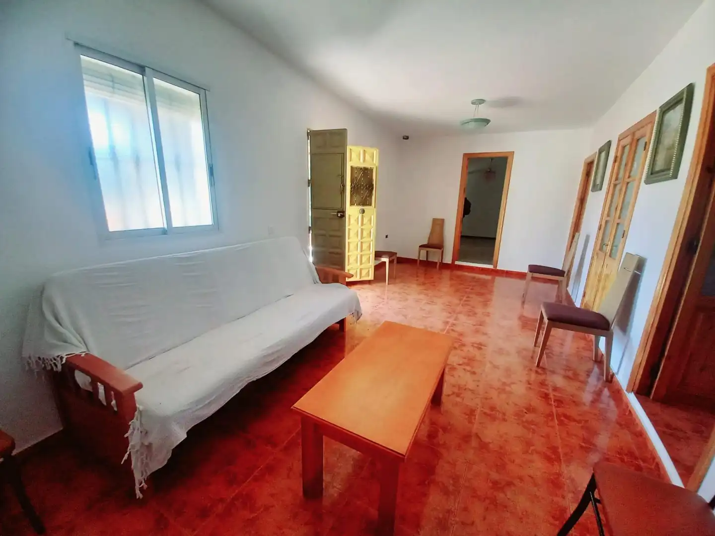 Sala de estar de Casa o chalet en venta en Canillas de Aceituno con Terraza, Trastero y Balcón