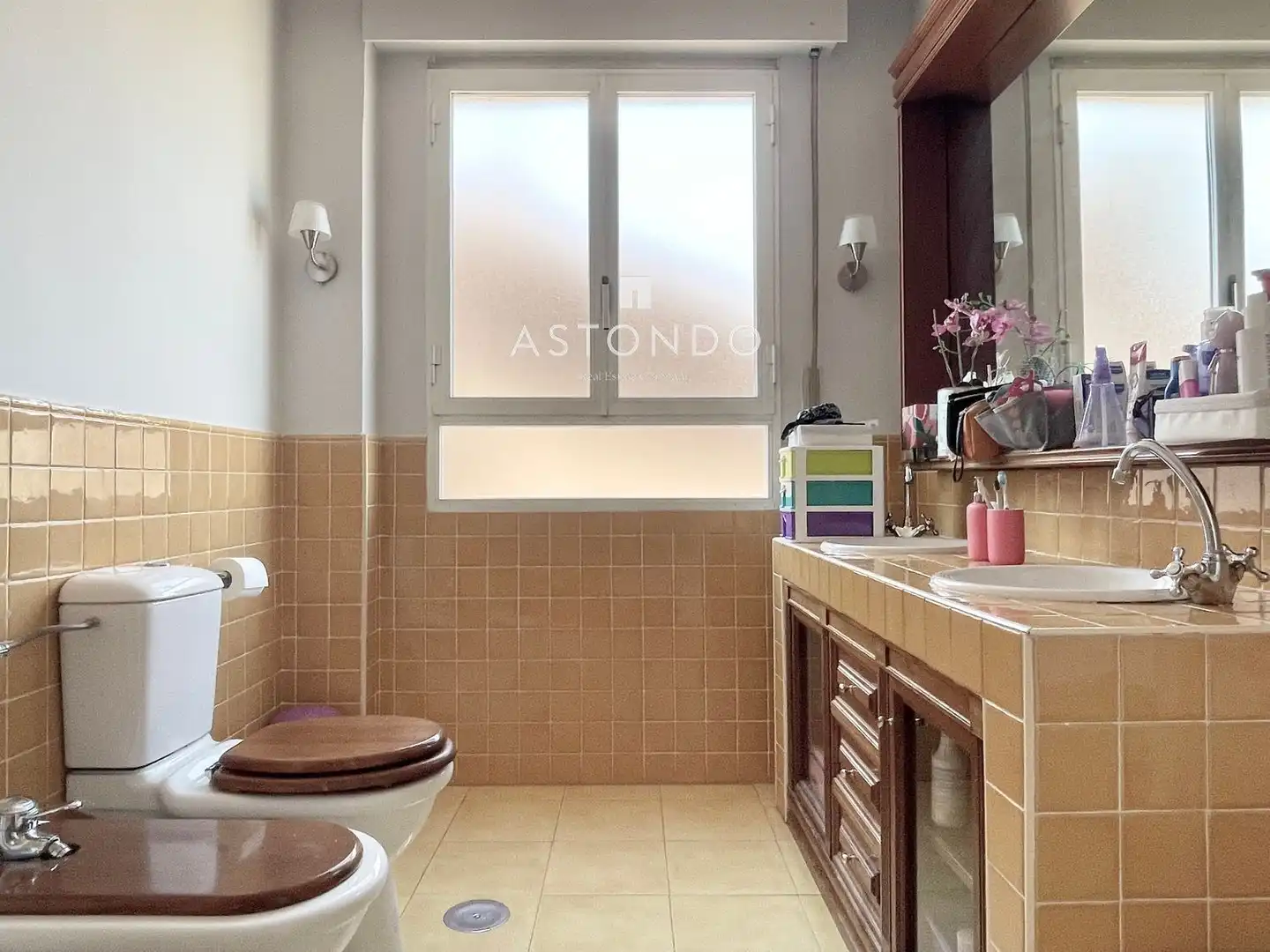 Bathroom of Houses for rent in Madrid  with Air Conditioner, Heating and Terrace