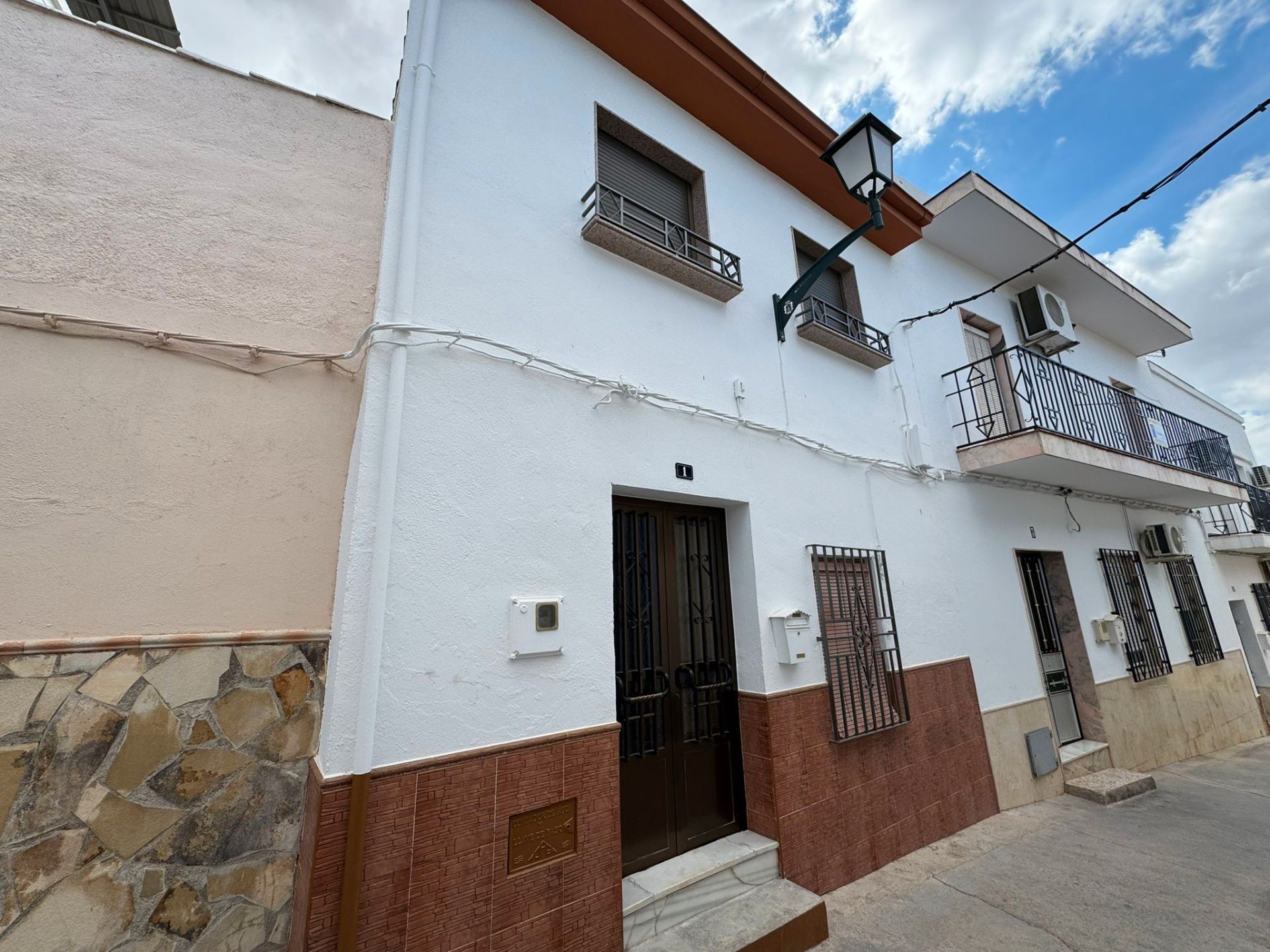 Exterior view of House or chalet for sale in Alcaudete  with Furnished