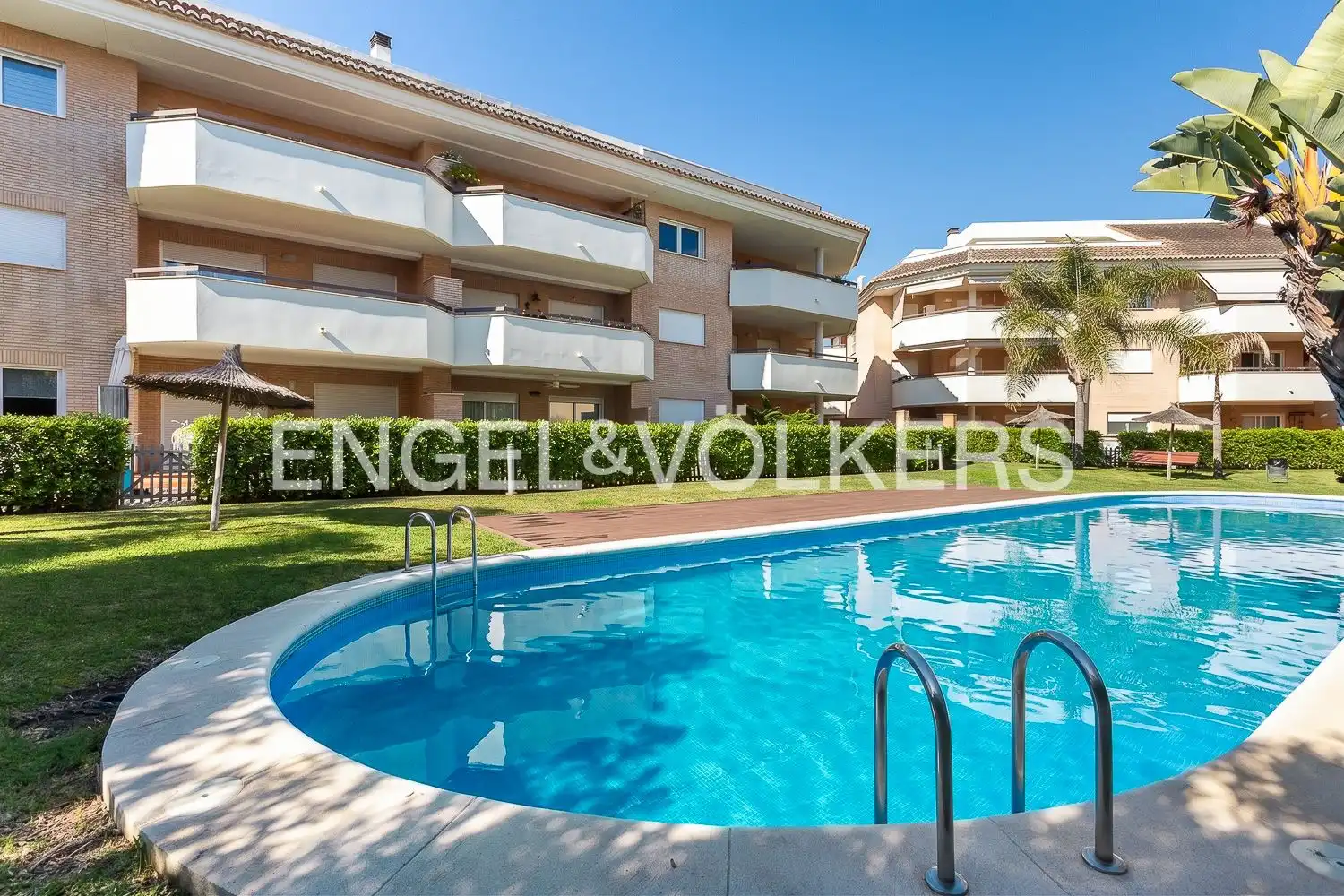 Vista exterior de Àtic en venda en Jávea / Xàbia amb Aire condicionat, Calefacció i Terrassa