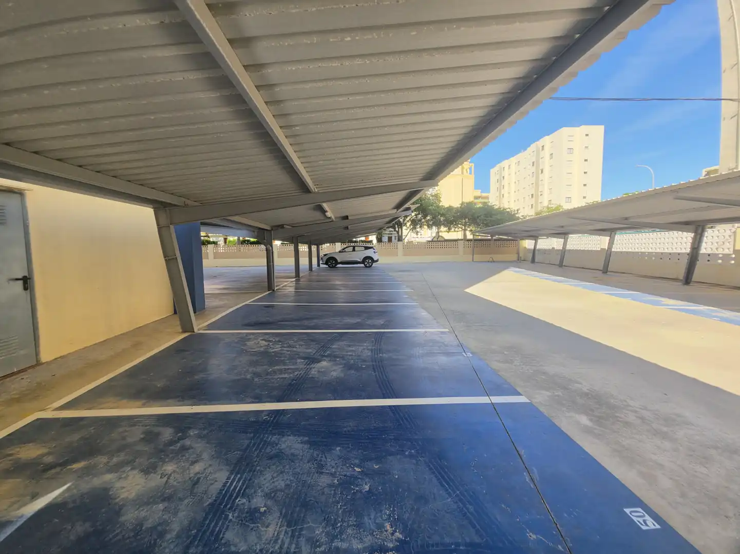 Aparcament de Pis en venda en Gandia amb Aire condicionat, Calefacció i Jardí privat