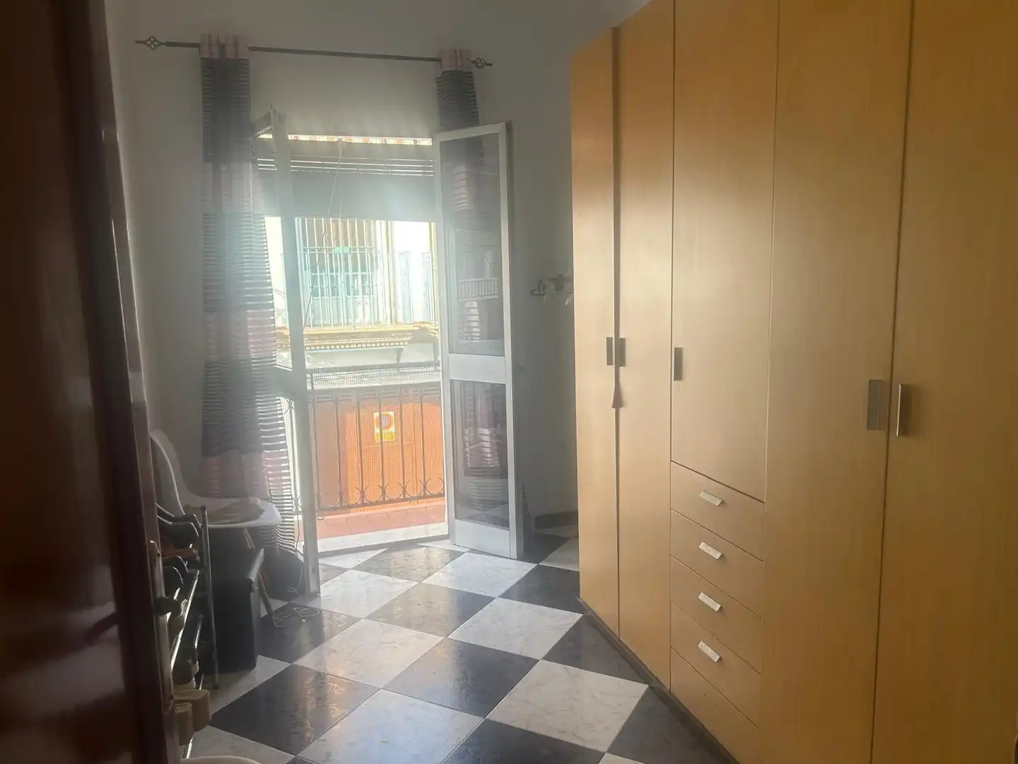 Habitación de Piso en venta en Los Palacios y Villafranca con Amueblado y Balcón