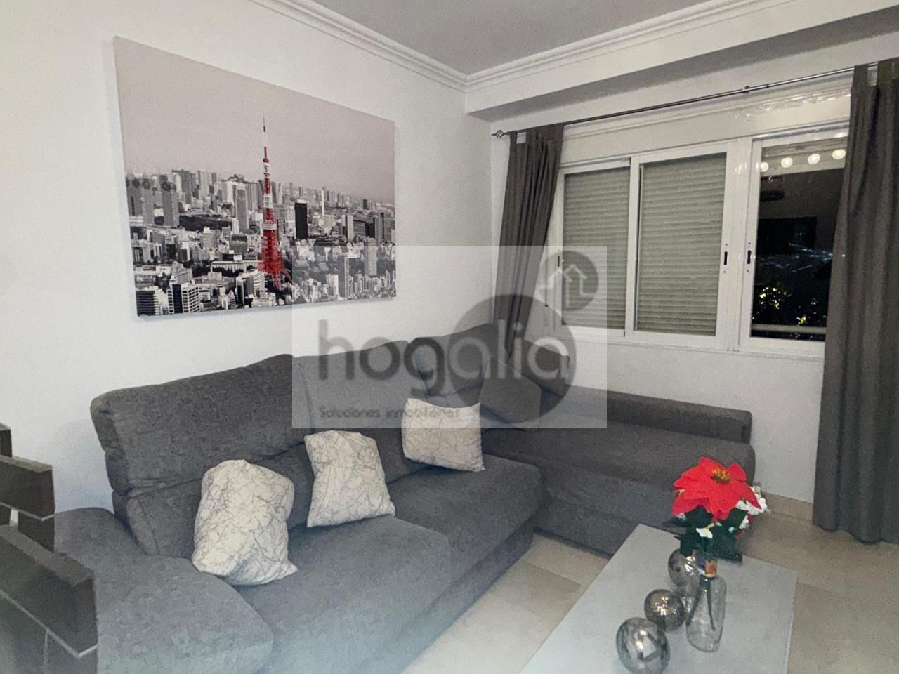 Living room of Flat to rent in  Sevilla Capital  with Air Conditioner and Furnished