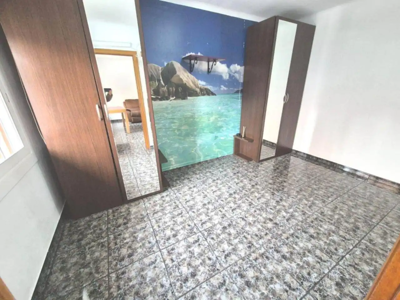 Flat for sale in Badalona  with Air Conditioner