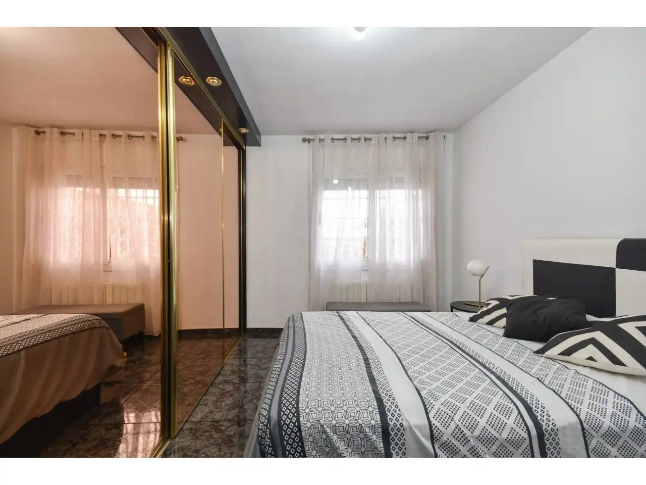 Habitación de Piso en venta en Montcada i Reixac con Calefacción y Terraza