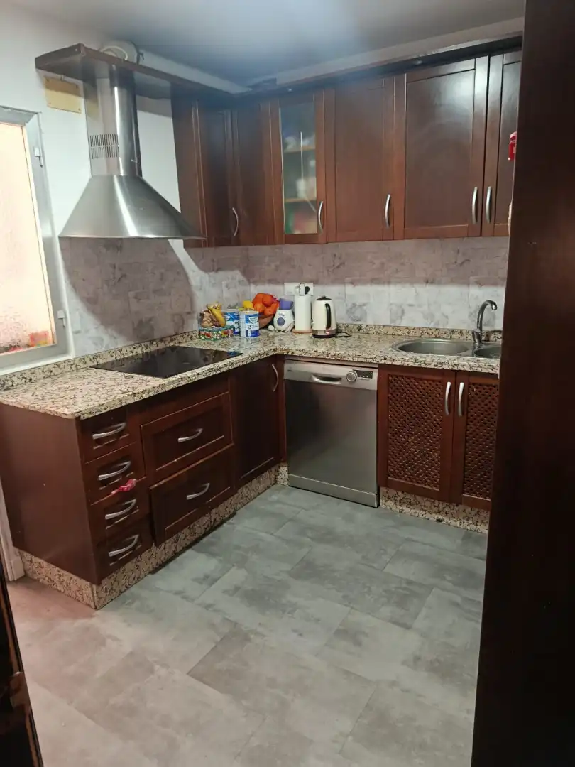 Kitchen of Flat for rent in Granada  with Terrace, Furnished and Oven