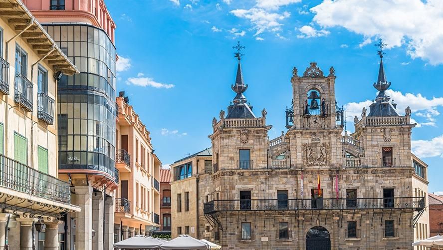 Vista exterior de Edificio en venta en Astorga