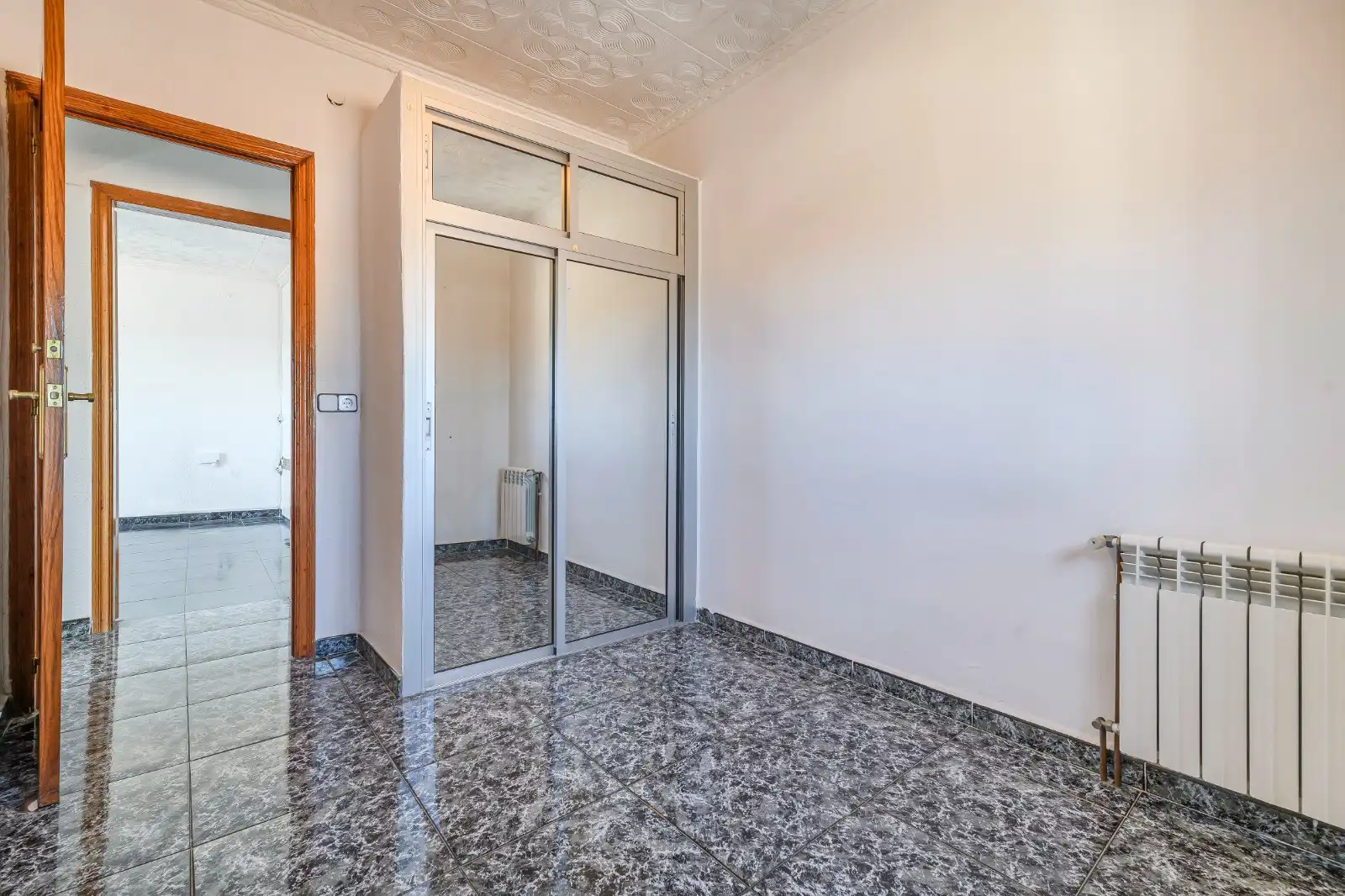Dormitori de Casa o xalet en venda en Sant Boi de Llobregat amb Terrassa