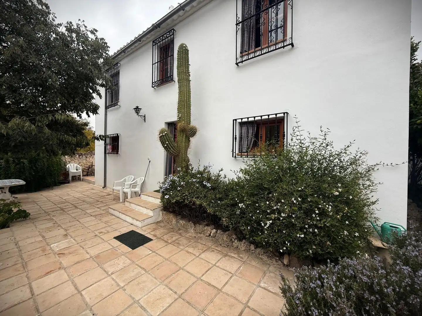 Vista exterior de Casa o chalet en venta en Granada con Terraza