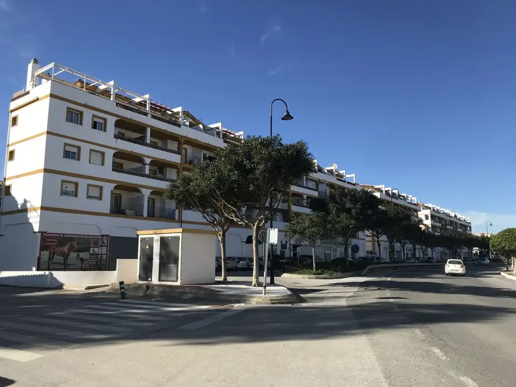 Vista exterior de Oficina en venda en Mijas