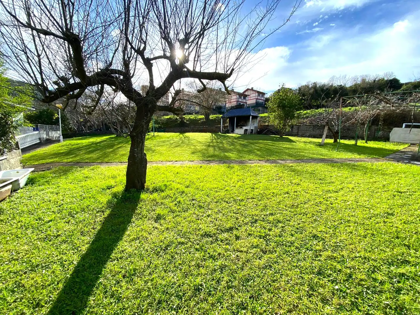 Casa o xalet en venda en Castro-Urdiales amb Calefacció, Jardí privat i Parquet