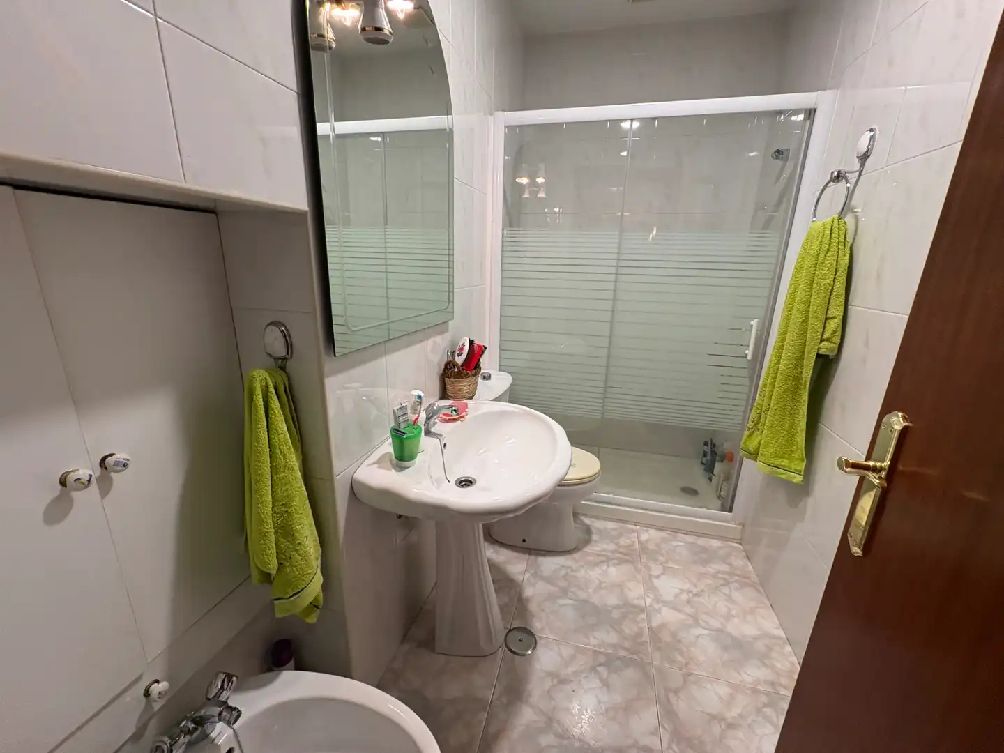 Bathroom of Houses for sale in Narón  with Private garden, Storage room and Furnished