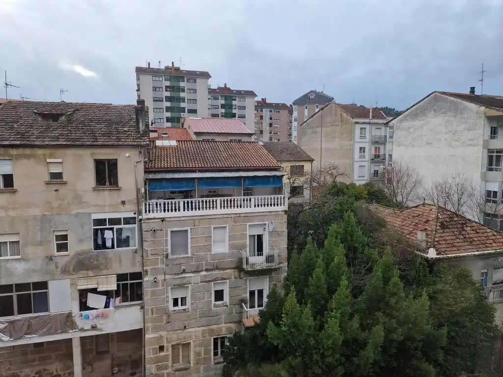 Außenansicht von Wohnung zum Verkauf in Ourense Capital  mit Heizung