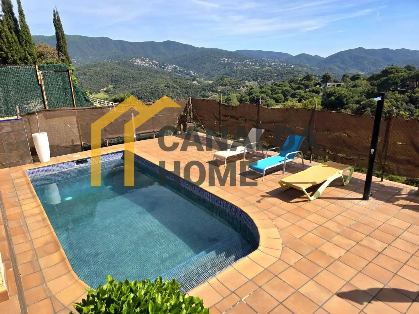 Casa aparellada amb piscina en venda a Carrer Sot de Can Puig, imagen 5
