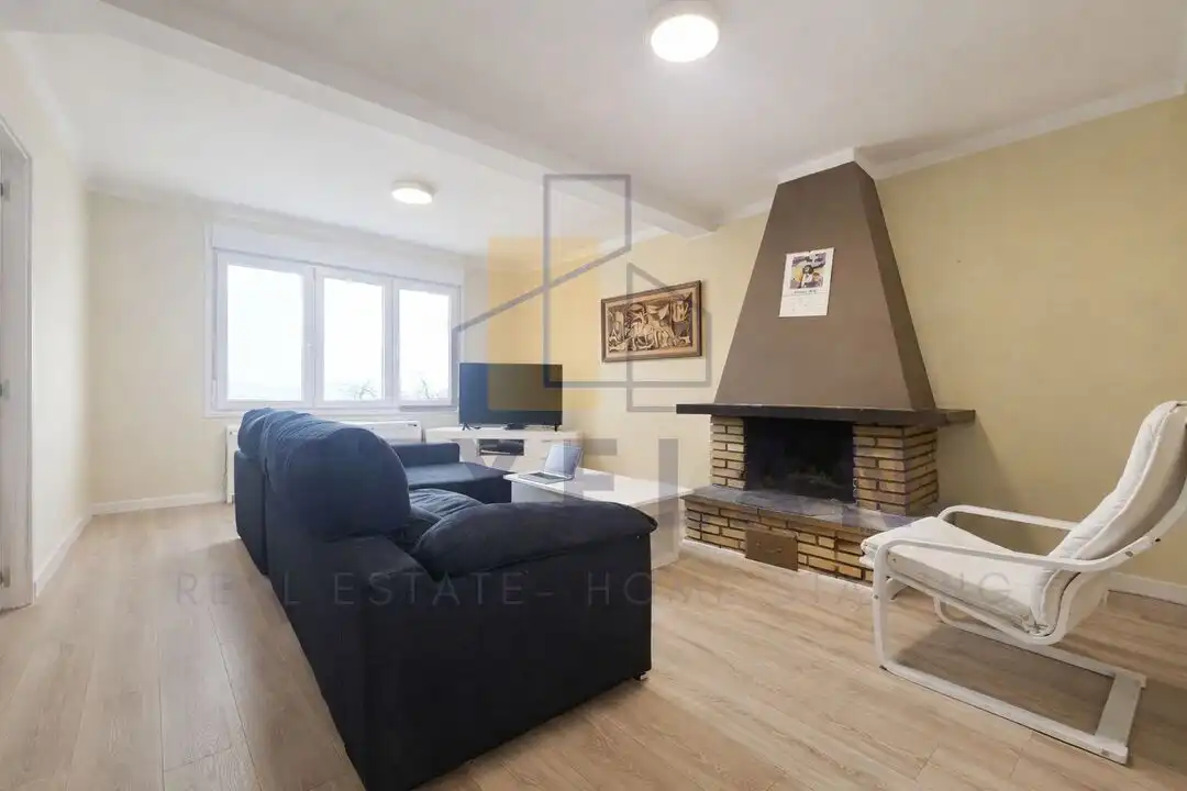 Wohnzimmer von Wohnung zum Verkauf in Elgeta mit Heizung und Abstellraum