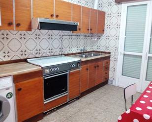 Kitchen of Flat for sale in Ourense Capital   with Heating, Furnished and Balcony