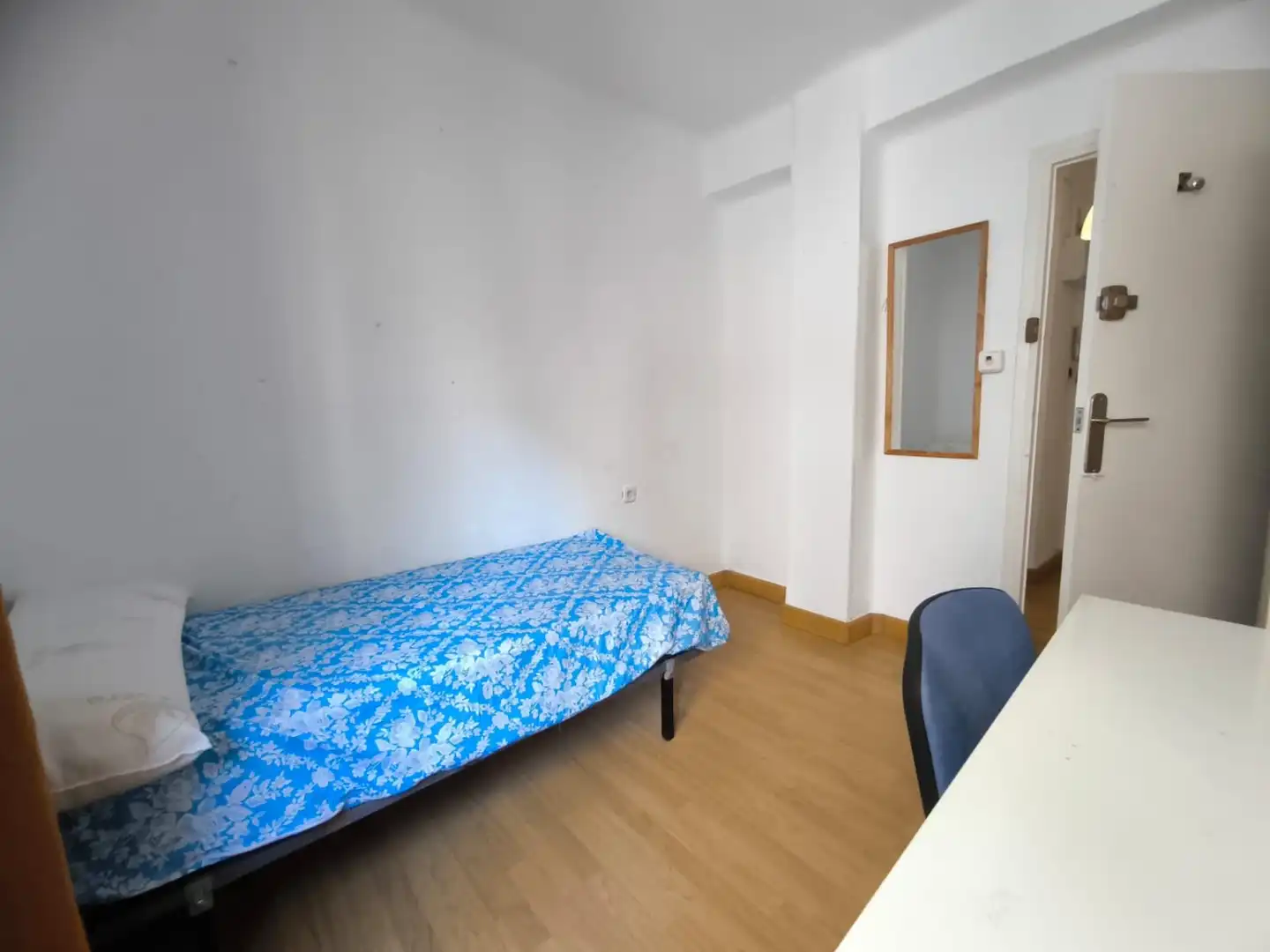Bedroom of Flat for rent in Murcia  with Furnished, Oven and Washing machine