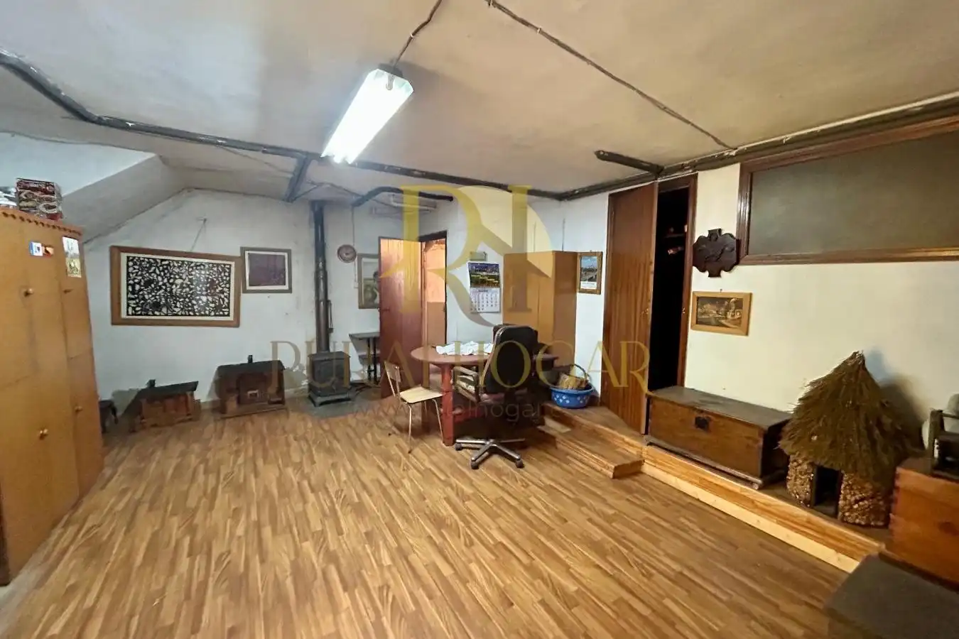 Casa adosada en venta en Cabrillanes con Calefacción, Jardín privado y Amueblado