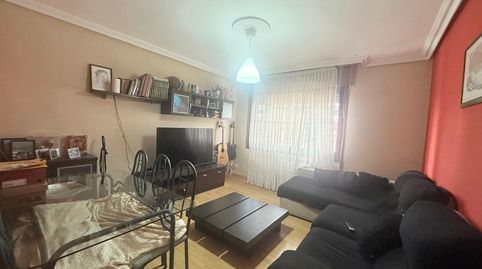Foto 2 de Piso en venta en Avilés - Calle del Carmen, Villalegre - La Luz, Avilés