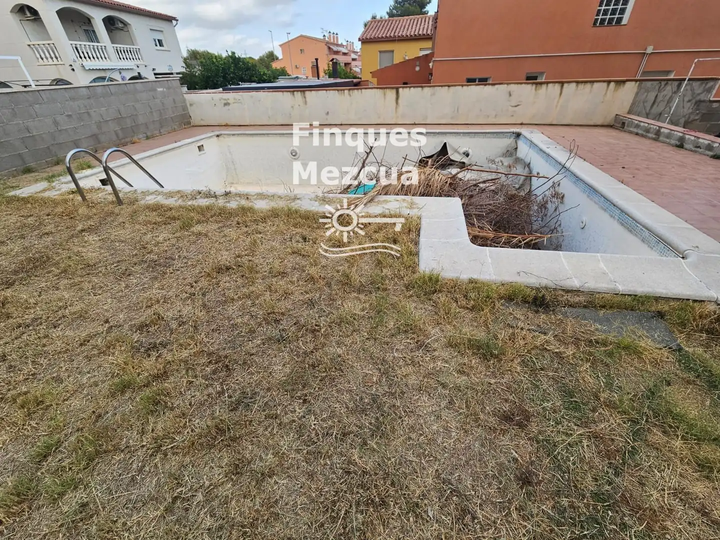 Villa con piscina in vendita a Escorpio, imagen 32