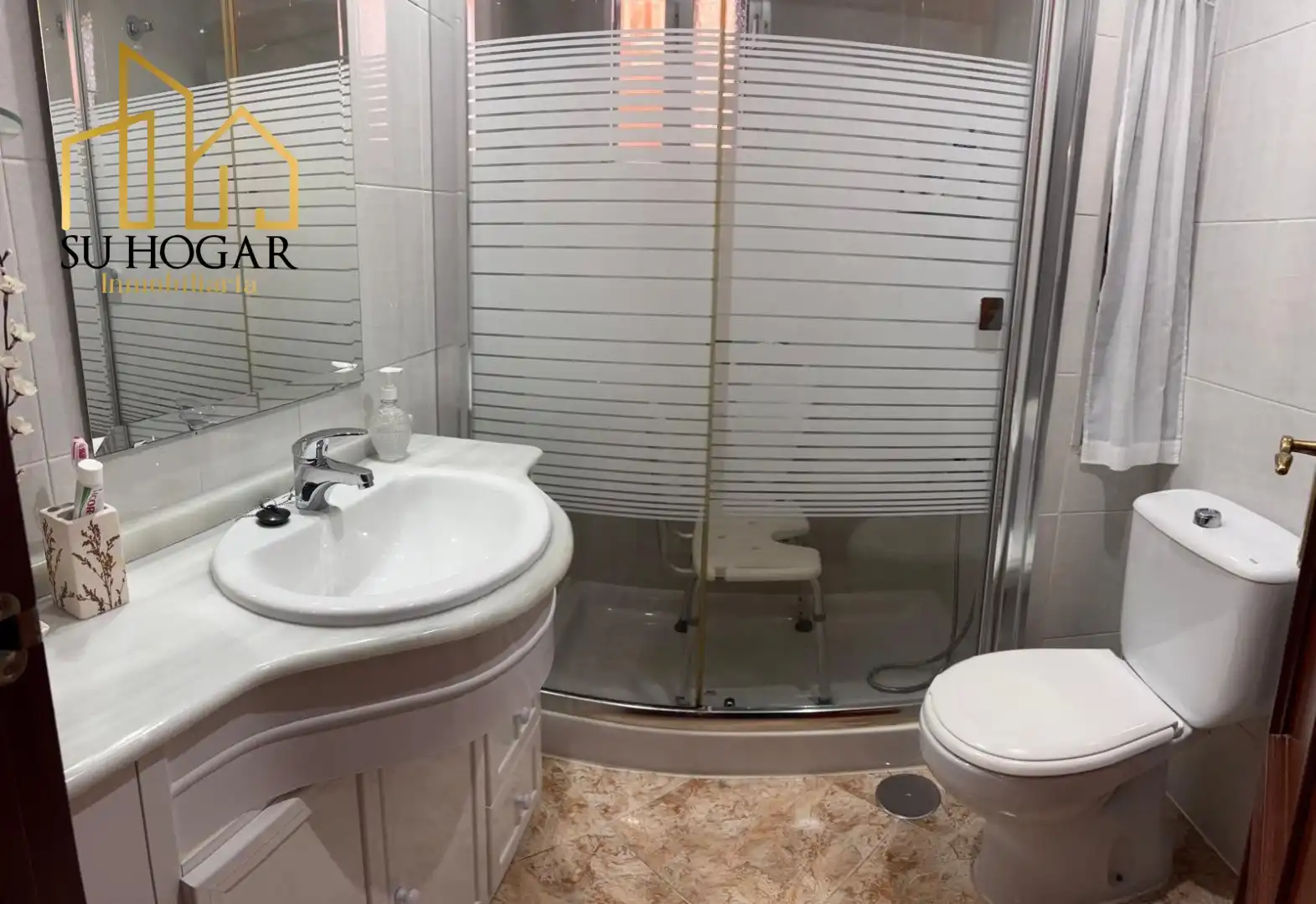 Bathroom of Flat for sale in Rota