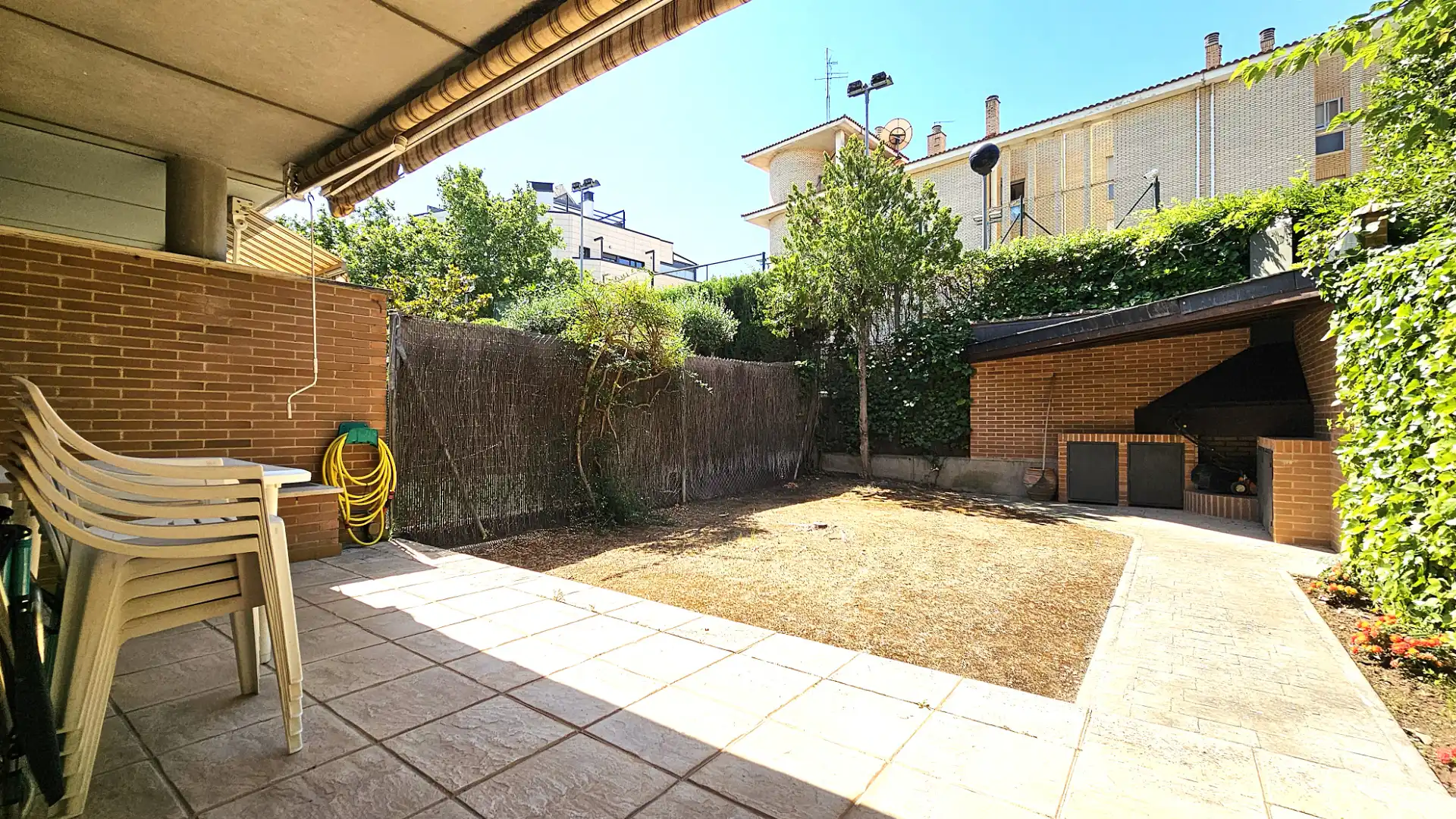 Jardín de Casa adosada en venta en Zaragoza con Aire acondicionado, Calefacción y Jardín privado