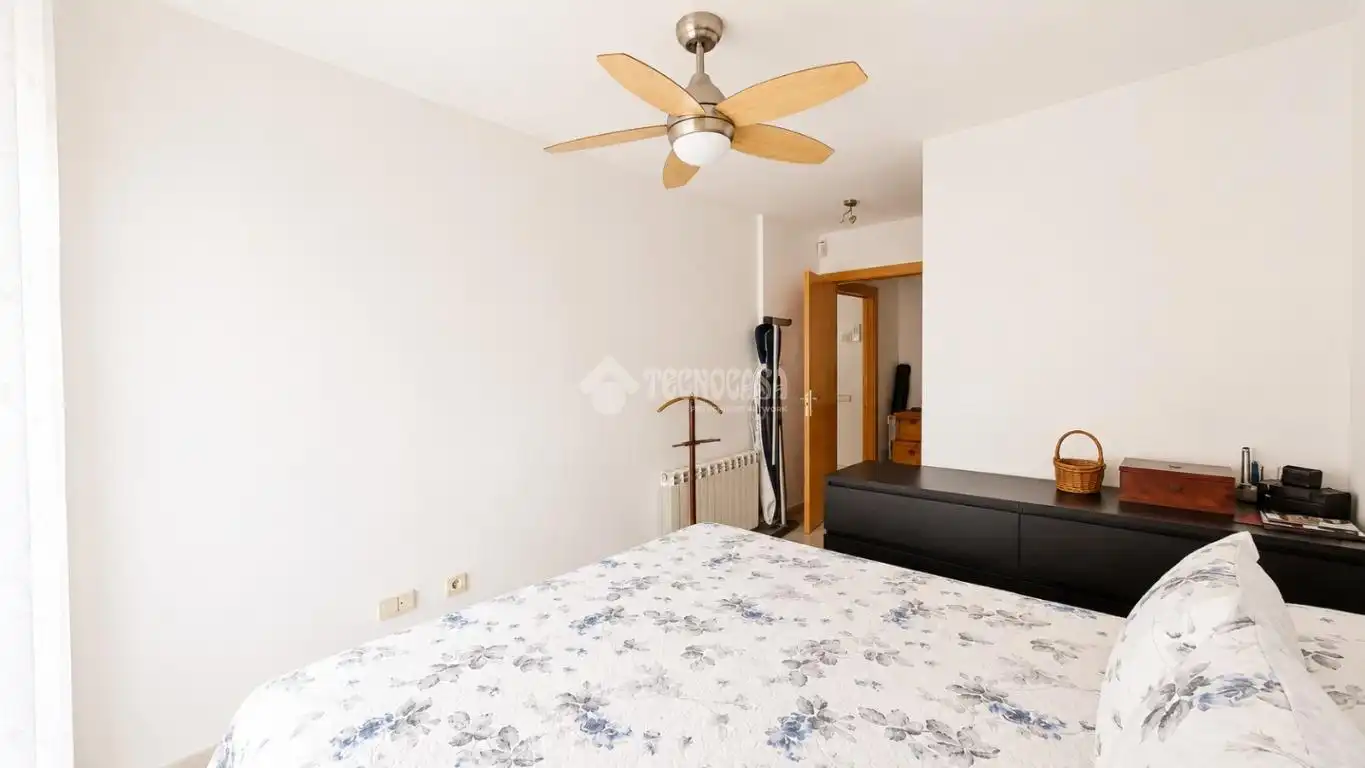 Schlafzimmer von Wohnung zum Verkauf in Vic mit Klimaanlage, Heizung und Terrasse