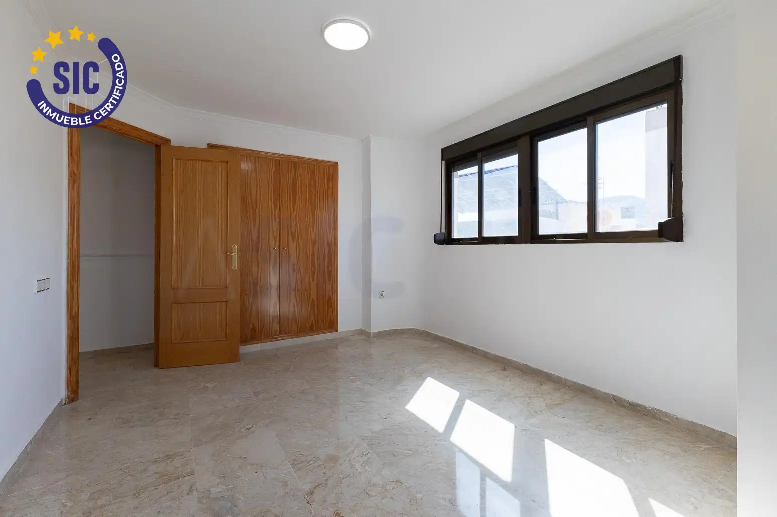 Habitación de Piso en venta en Tavernes de la Valldigna con Aire acondicionado, Terraza y Trastero